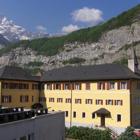 Hotellerie Franciscaine Saint-Maurice Exterior photo